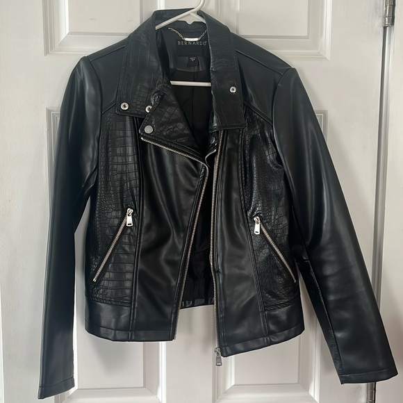 (Faux) Leather jacket - Picture 1 of 4